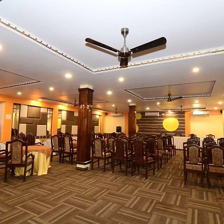 Hotel Little Palace Dibrugarh Zewnętrze zdjęcie